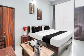 Super Collection O Sector 122 Noida